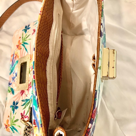 Women bags/purses - Picture 3 of 10